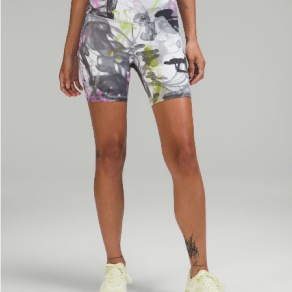 Lululemon *LINED* Align 6” High-Rise Shorts - Size 10 - Throwback Unicorn Multi